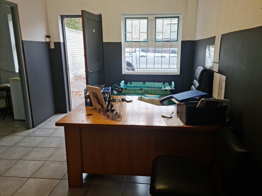 To Let commercial Property for Rent in Somerset West Business Park Western Cape